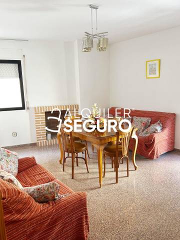 Piso en Alquiler en Juan Ramón Gimenez en Calasparra