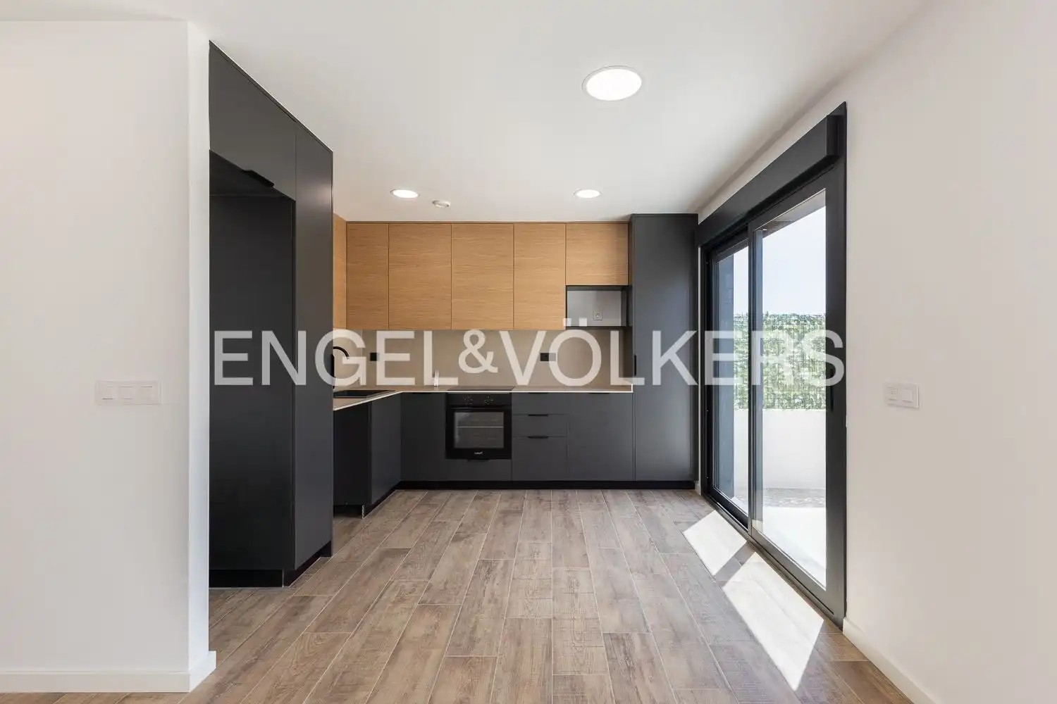 Kitchen of Houses for rent in Serra  with Air Conditioner, Heating and Terrace