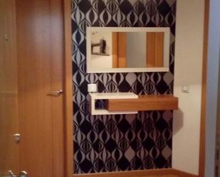 Bathroom of Flat for sale in Mancha Real  with Air Conditioner, Parquet flooring and Storage room