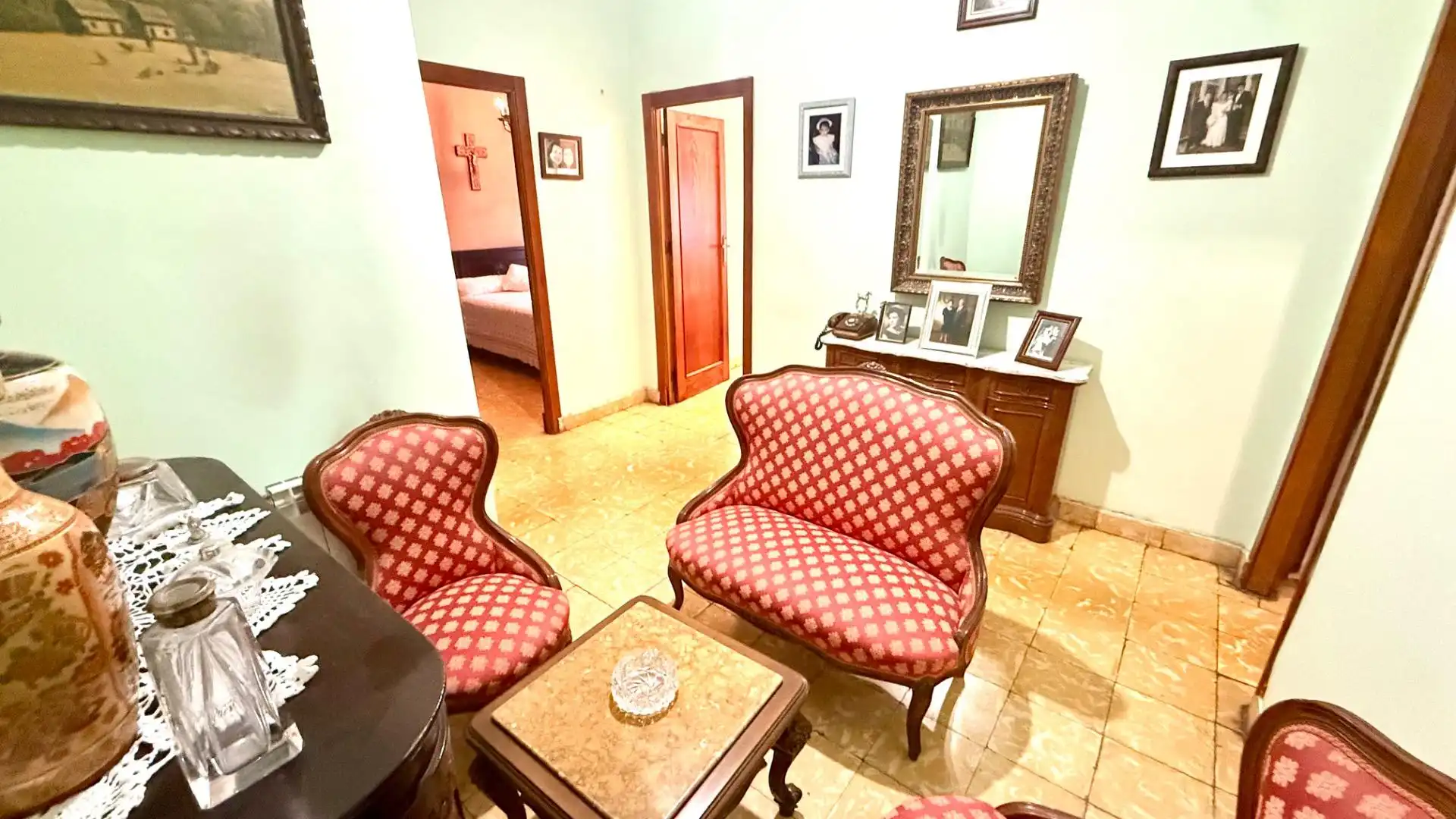 Sala d'estar de Casa o xalet en venda en Ourense Capital  amb Aire condicionat, Calefacció i Moblat