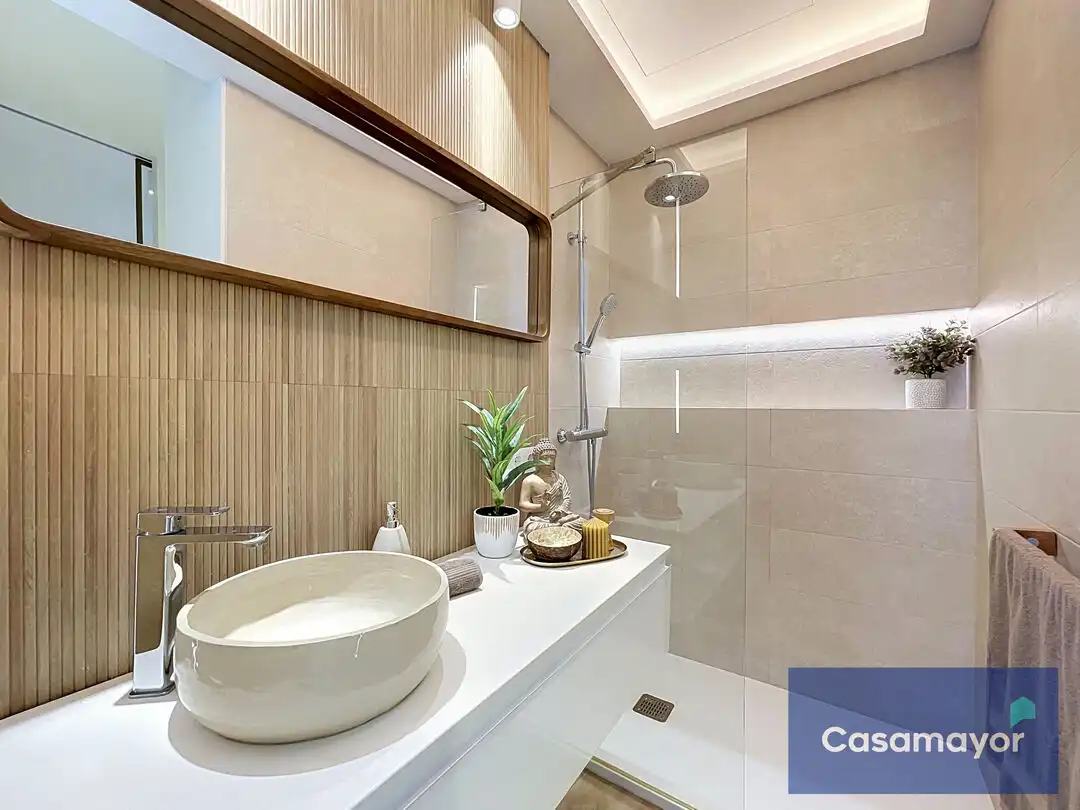 Baño de Piso en venta en Alicante / Alacant con Aire acondicionado, Calefacción y Terraza