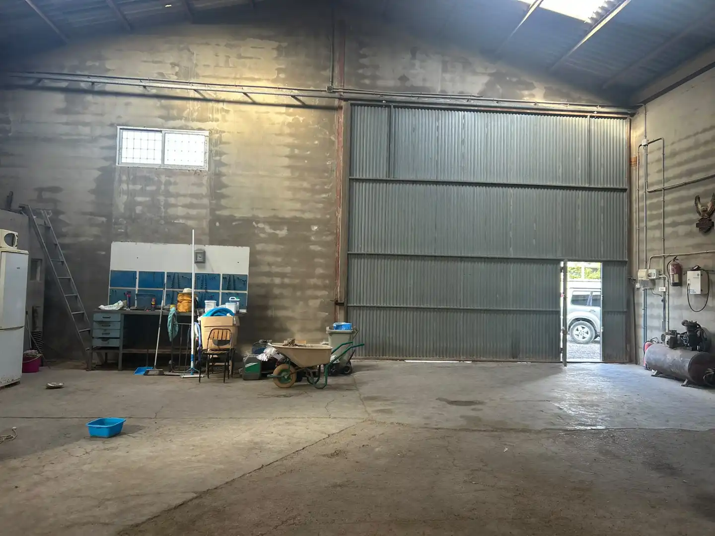 Nave industrial in vendita a Avinguda Matemàtic Marzal