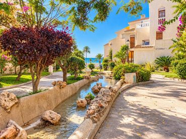 Bungalow amb balcó en venda a Santa Pola ciudad