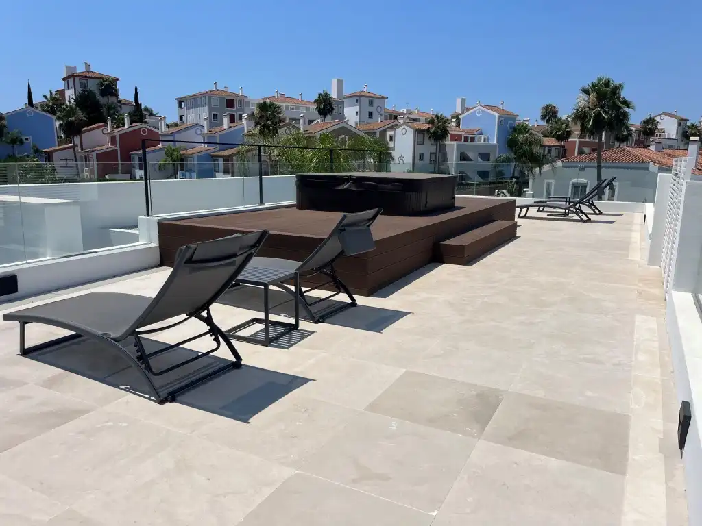 Chalet con piscina en venta en Estepona Pueblo, imagen 34