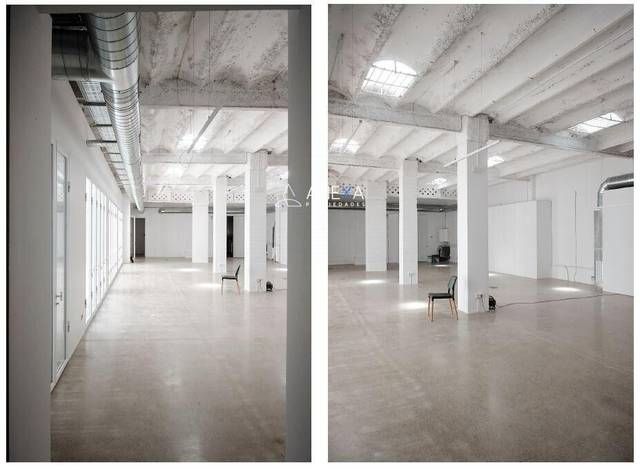 Oficina en Venta en El Parc i la Llacuna del Poblenou