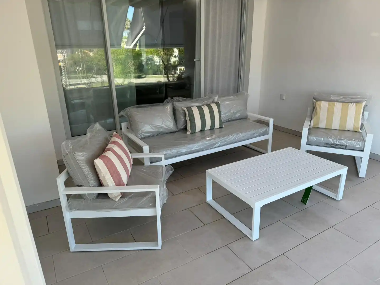 Apartment with pool to rent in Calle Verdi 1