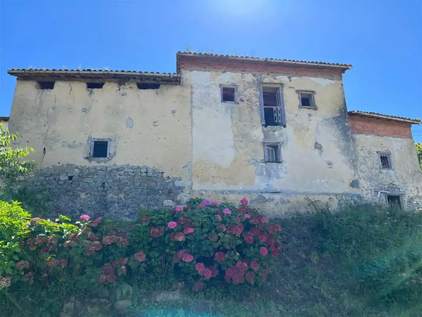 Vista exterior de Piso en venta en Piloña