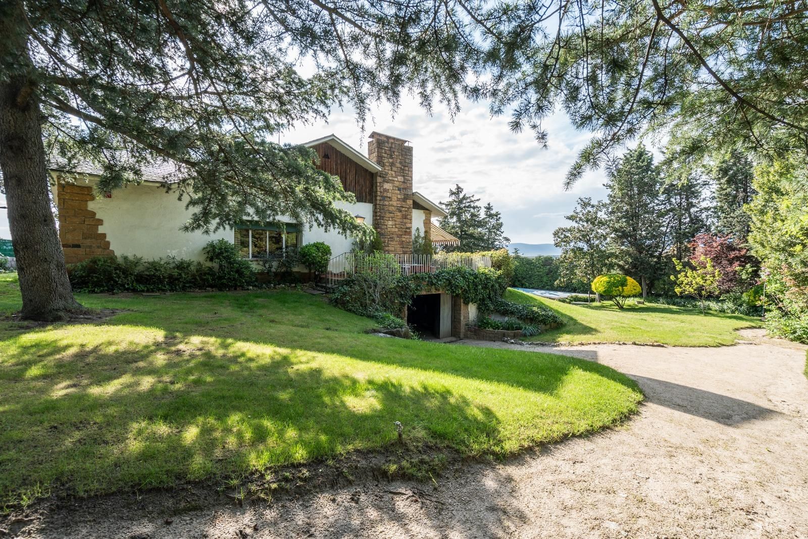 Exterior view of House or chalet for sale in Collado Villalba  with Heating, Private garden and Terrace