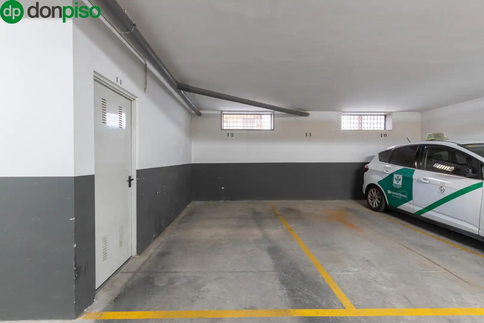 Parkplatz von Dachboden zum Verkauf in Armilla mit Klimaanlage, Terrasse und Abstellraum