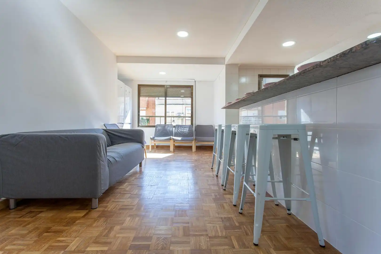 Sala d'estar de Pis per a compartir en Valencia amb Aire condicionat, Calefacció i Moblat
