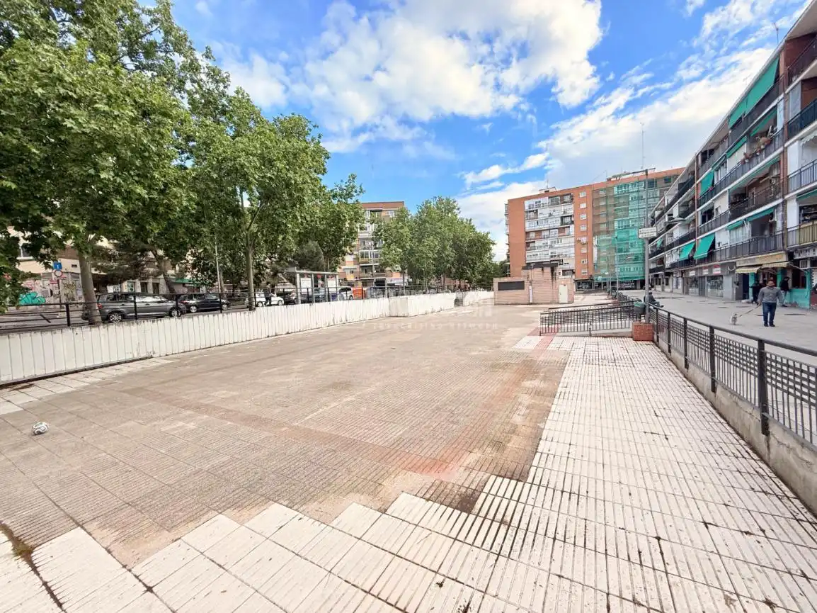 Exterior view of Garage for sale in Alcorcón