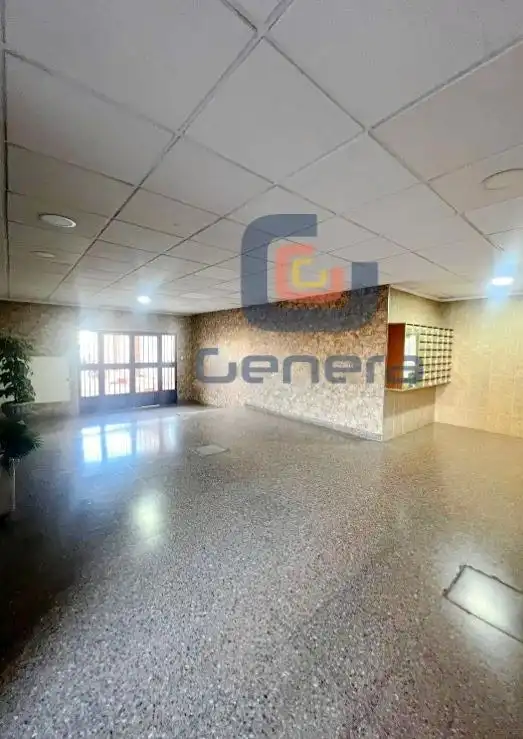 Pis en venda en Alicante / Alacant amb Parquet, Terrassa i Moblat