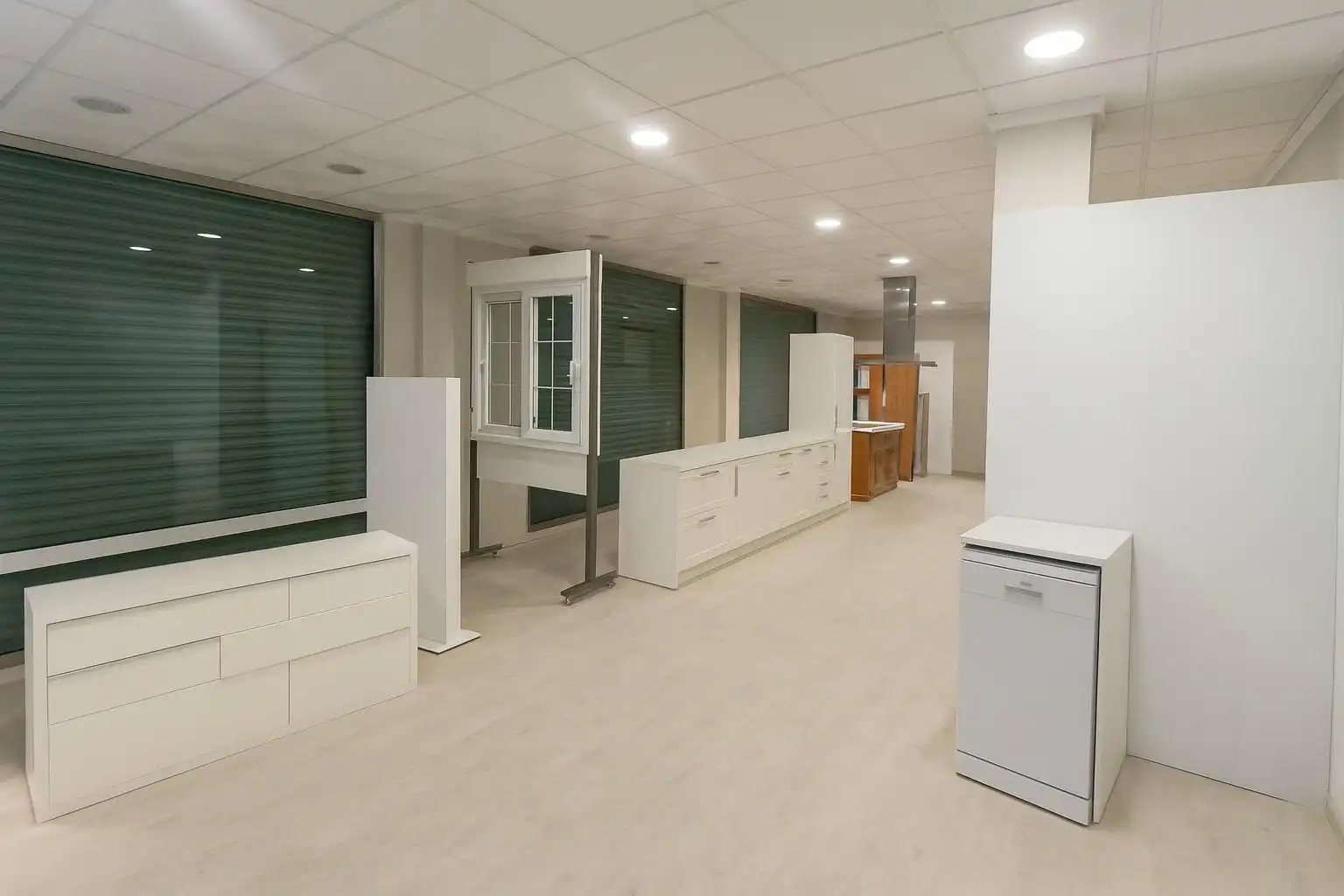 Business premises for sale in Calle LOPEZ AYALA, imagen 2
