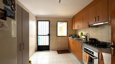 Foto 5 de Casa adosada en venda a El Pinós / Pinoso, Alicante