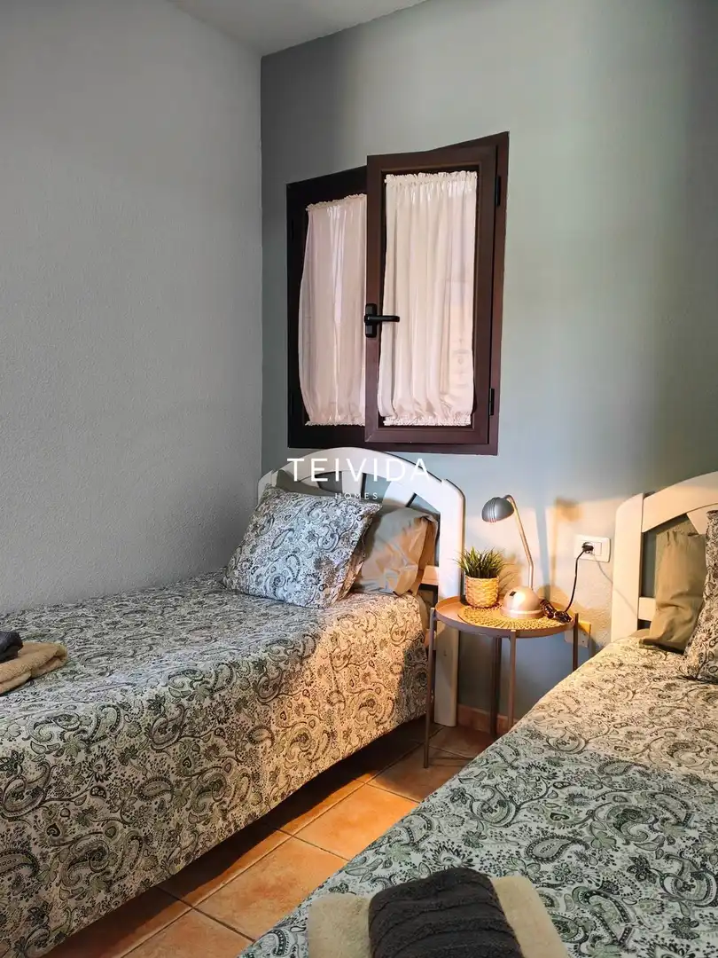 Dormitori de Casa adosada en venda en Candelaria amb Terrassa i Traster