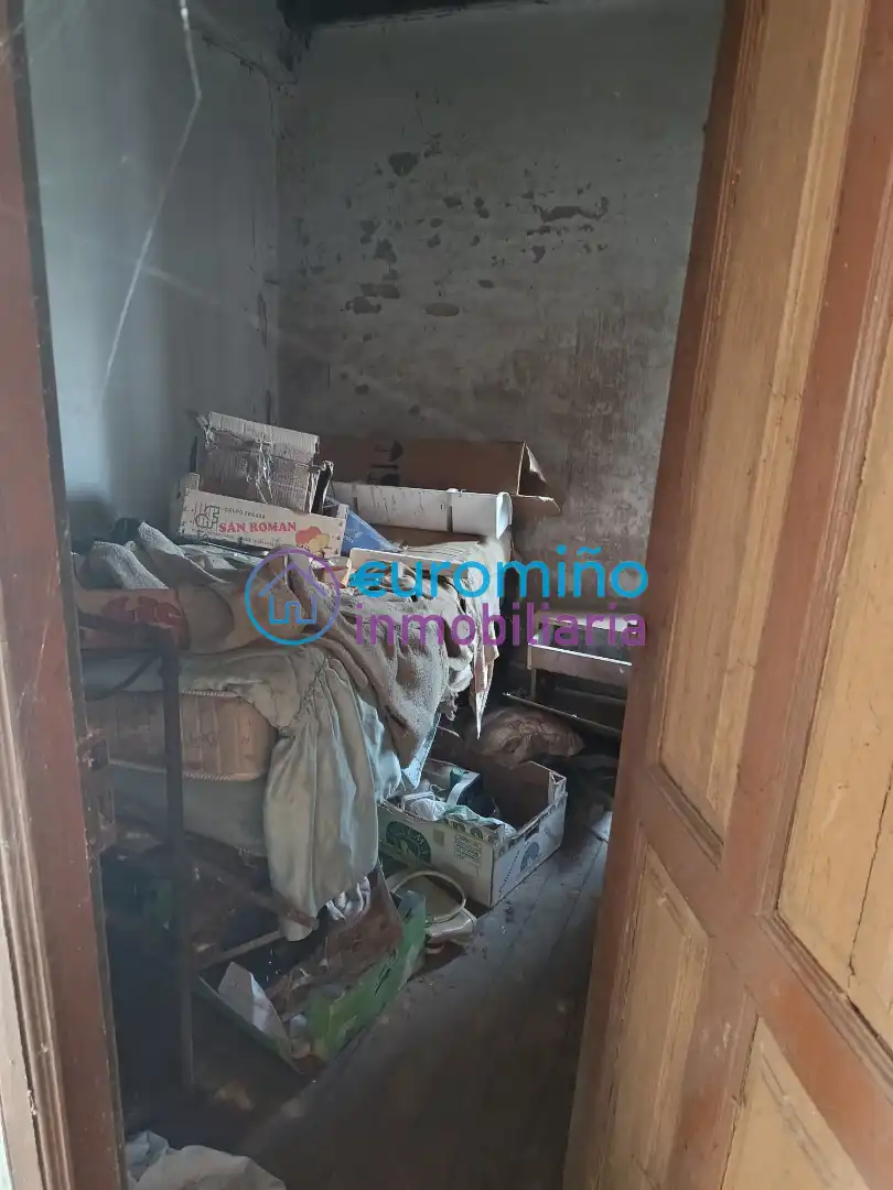 Casa o xalet en venda en Salvaterra de Miño amb Jardí privat, Traster i Moblat