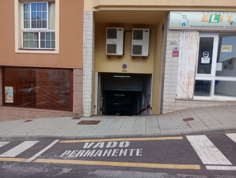 Aparcament de Garatge en venda en Los Realejos