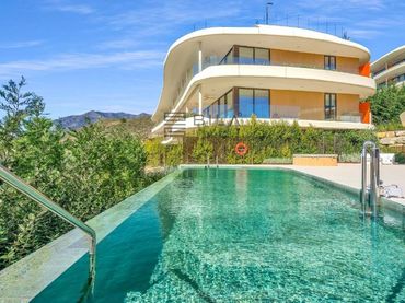 Wohnung mit Pool zum Verkauf in Valley Collection