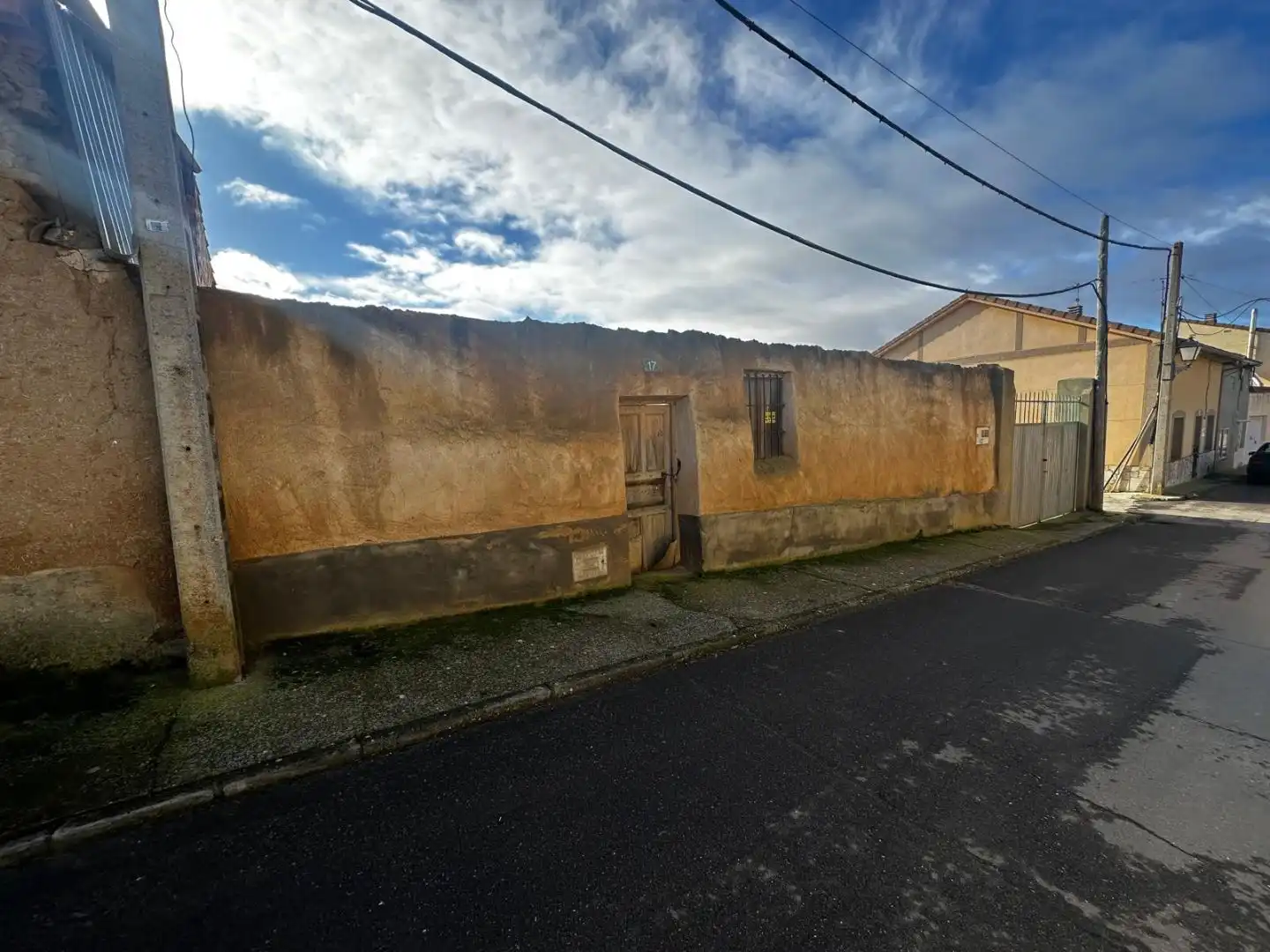 Vista exterior de Residencial en venda en Aguilar de Campos, Valladolid