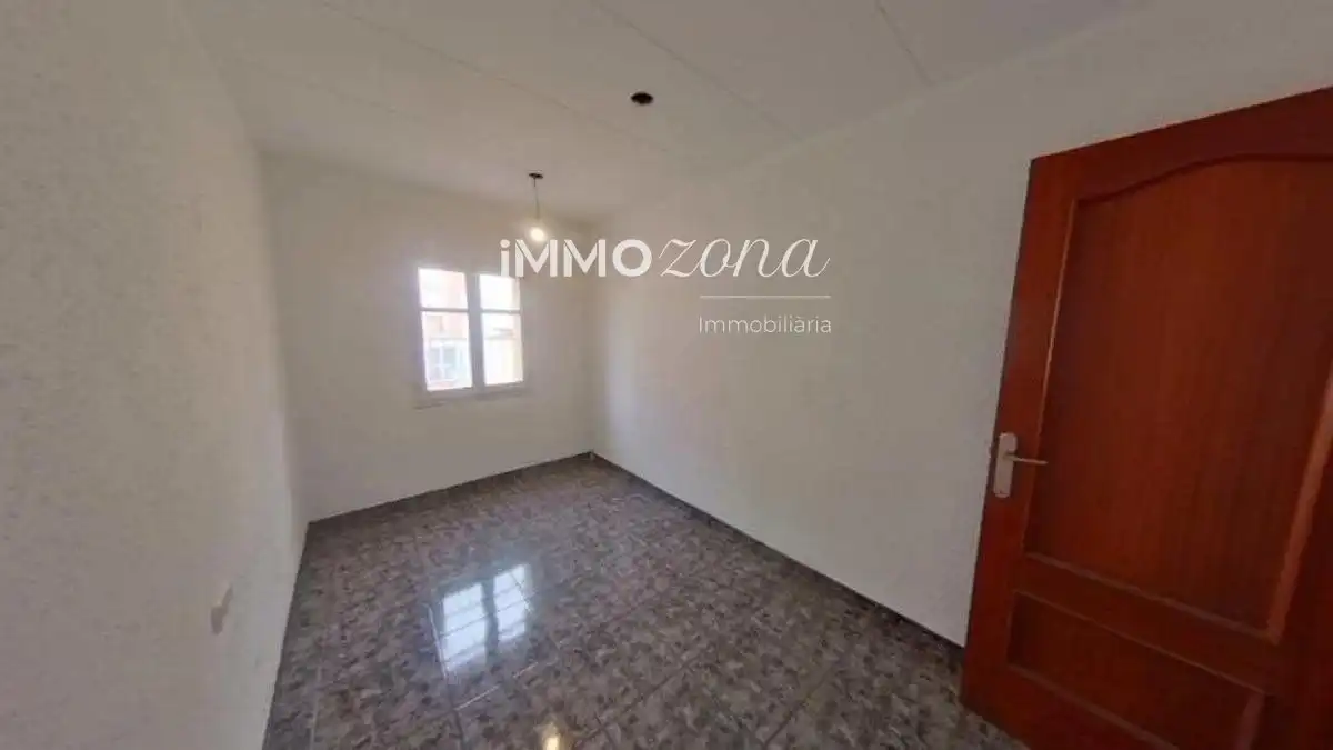 Living room of Apartments for sale in Cerdanyola