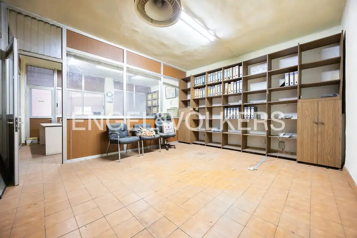 Local comercial en venda a Avenida San Antonio Hiribidea, imagen 3