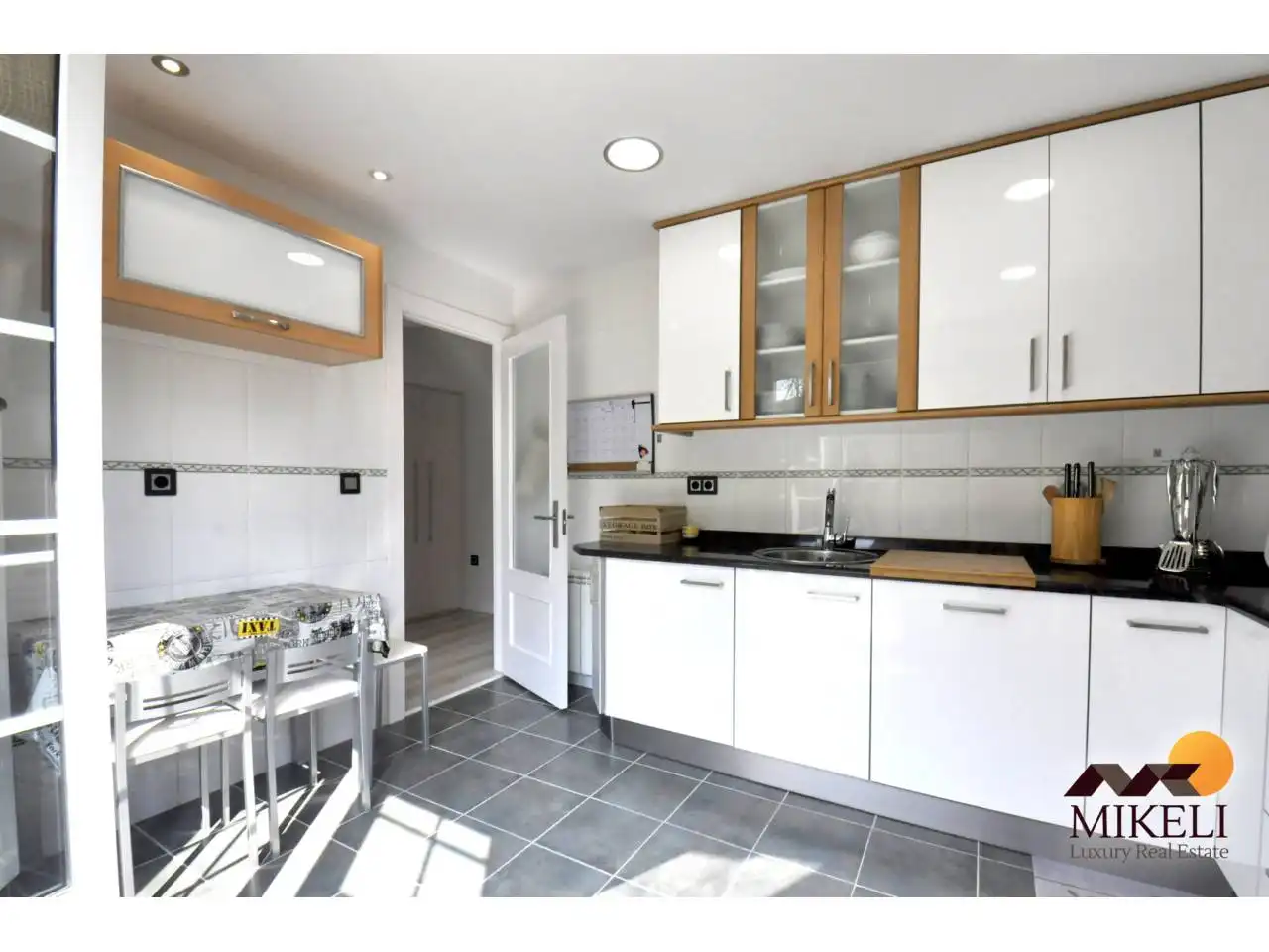 Cocina de Casa o chalet en venta en Piélagos con Calefacción, Jardín privado y Parquet