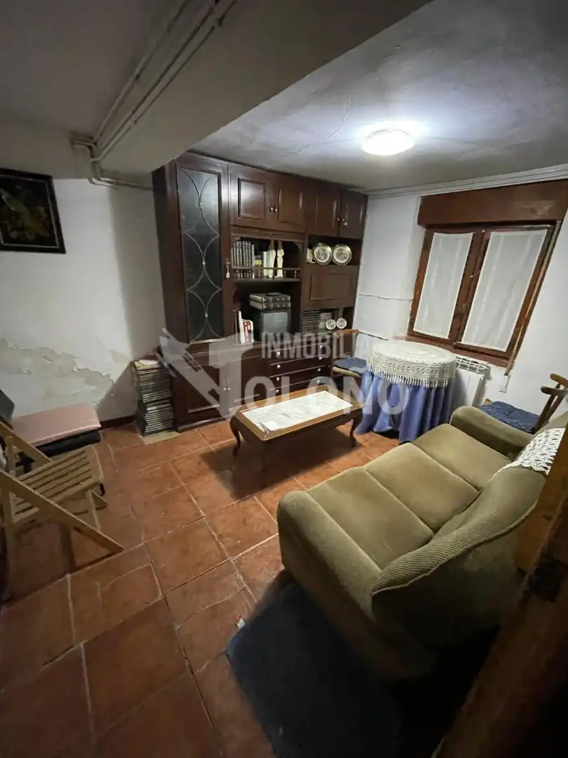 Sala de estar de Casa o chalet en venta en Leiva con Calefacción, Jardín privado y Parquet