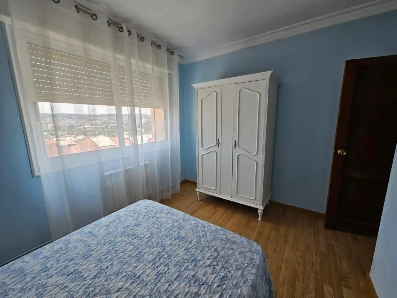 Bedroom of Flat for share in Ourense Capital   with Heating, Furnished and Balcony