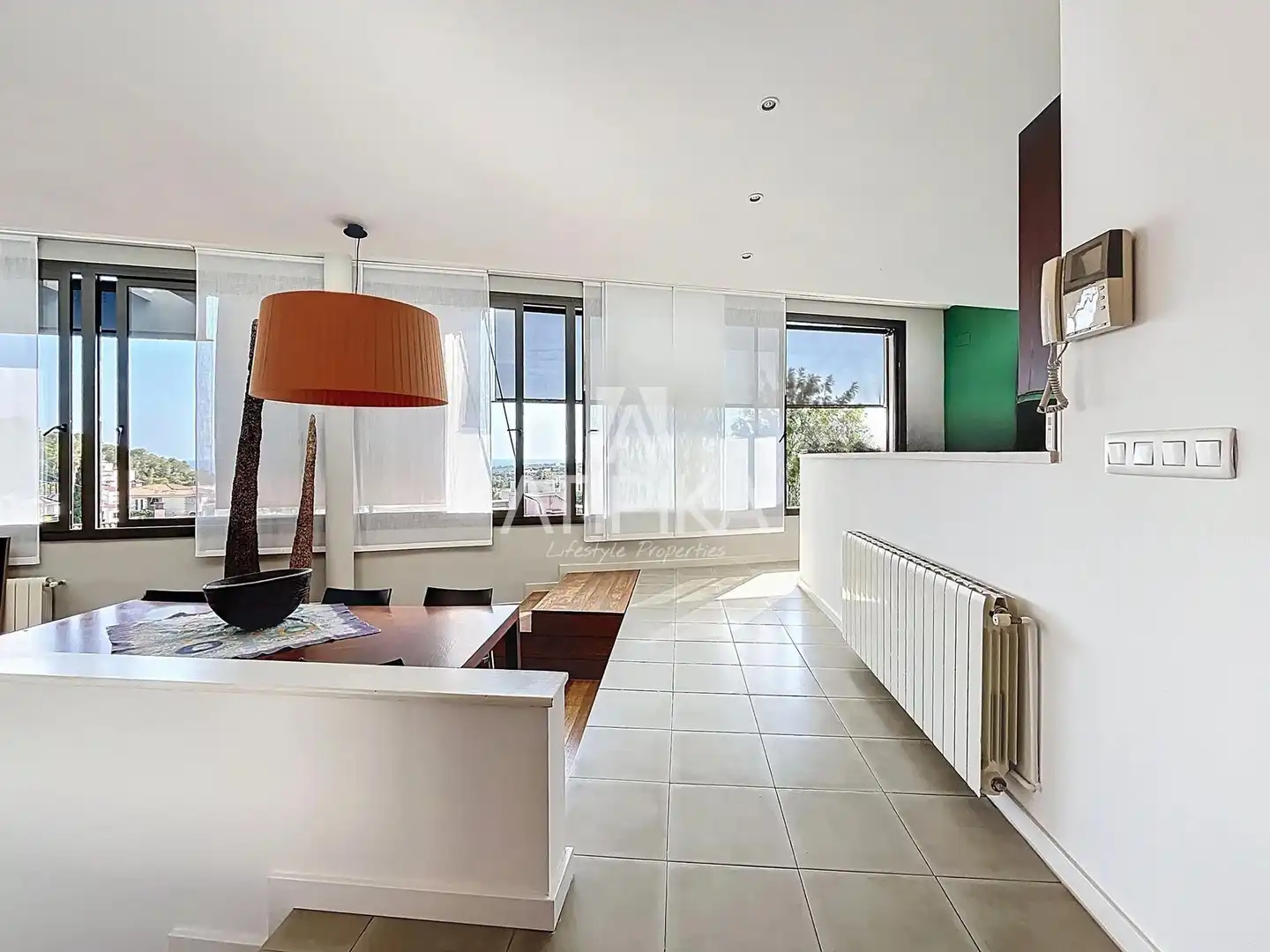 Sala d'estar de Casa o xalet en venda en Sitges amb Aire condicionat, Calefacció i Terrassa