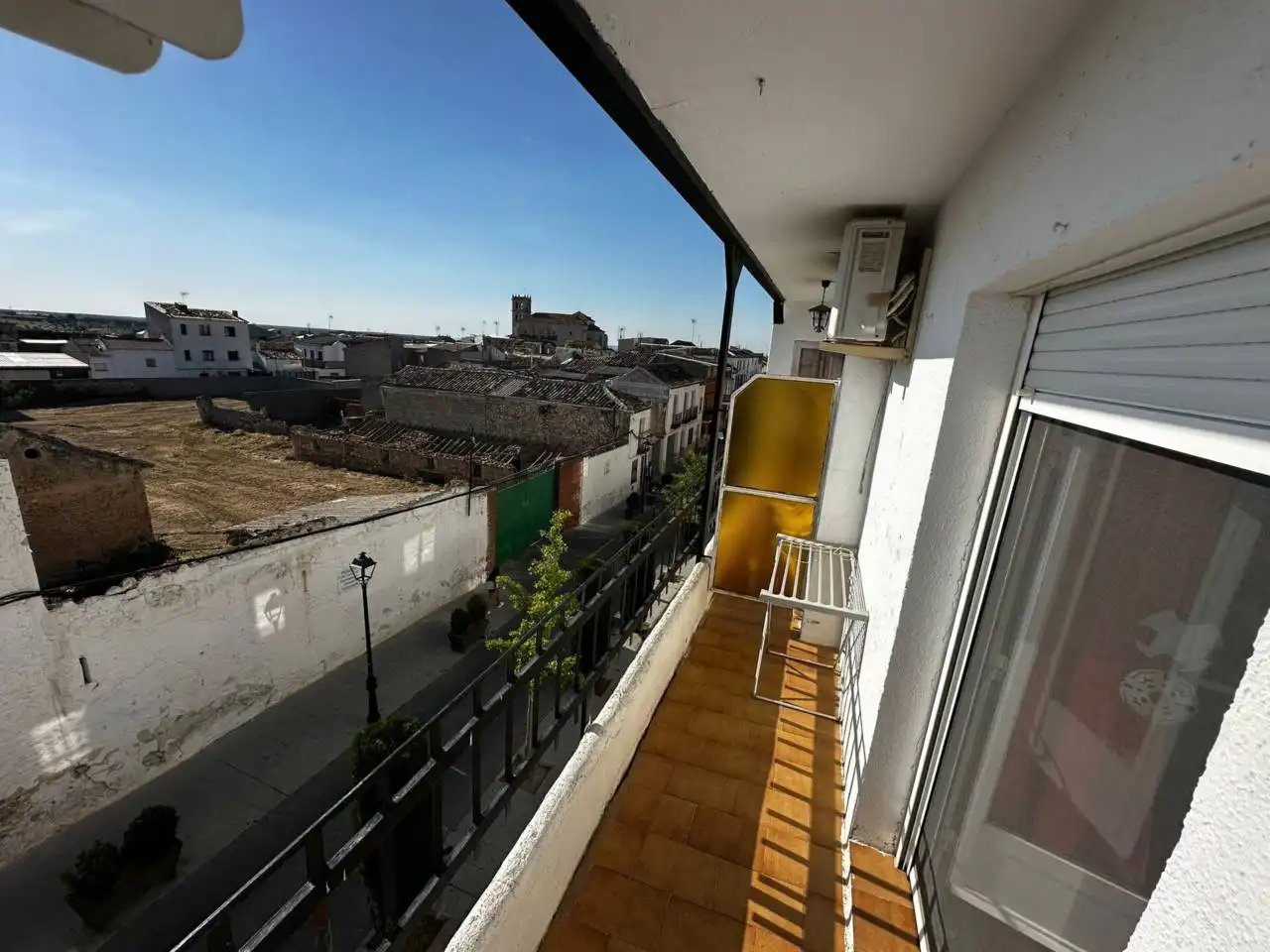 Vista exterior de Piso en venta en Villarrubia de Santiago con Aire acondicionado, Calefacción y Terraza