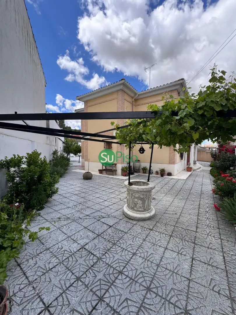 Casa o xalet en venda a Calle Laurel, 30, Borox