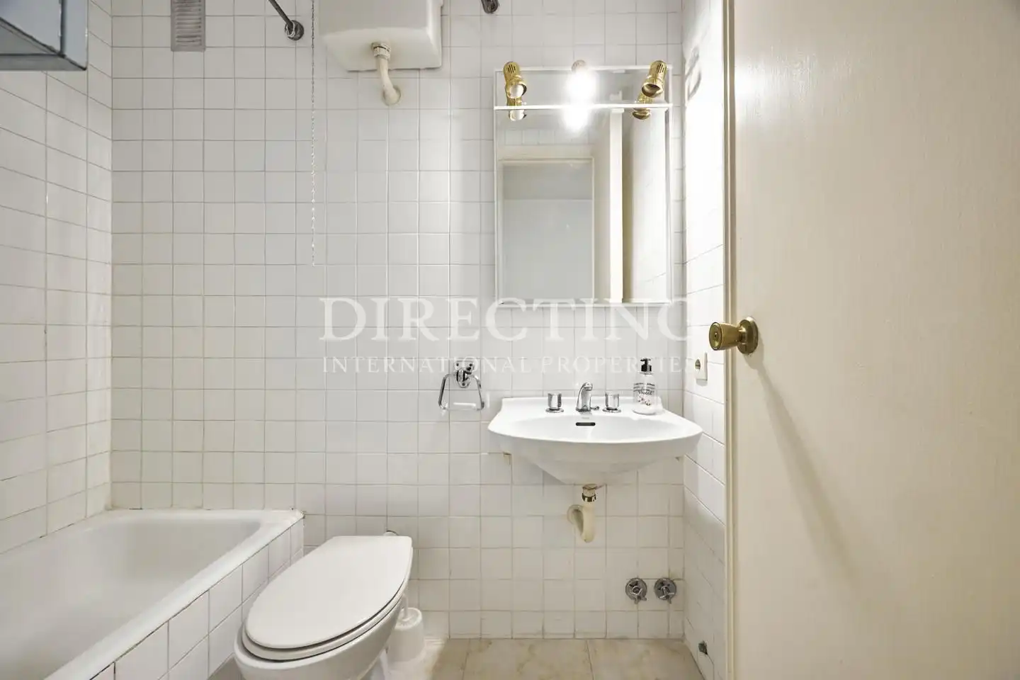 Baño de Piso en venta en Madrid con Aire acondicionado, Calefacción y Parquet