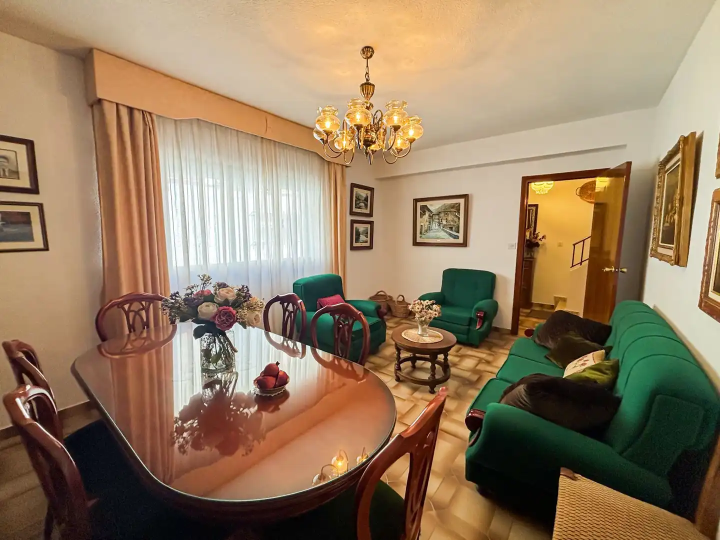 Sala d'estar de Casa adosada en venda en Albolote amb Terrassa