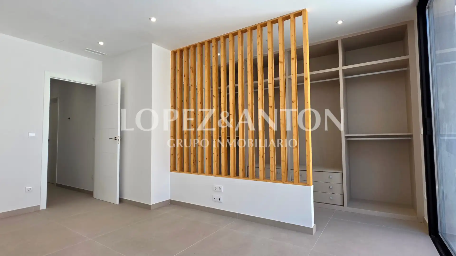 Casa adosada en venta en Benaguasil con Aire acondicionado, Calefacción y Terraza
