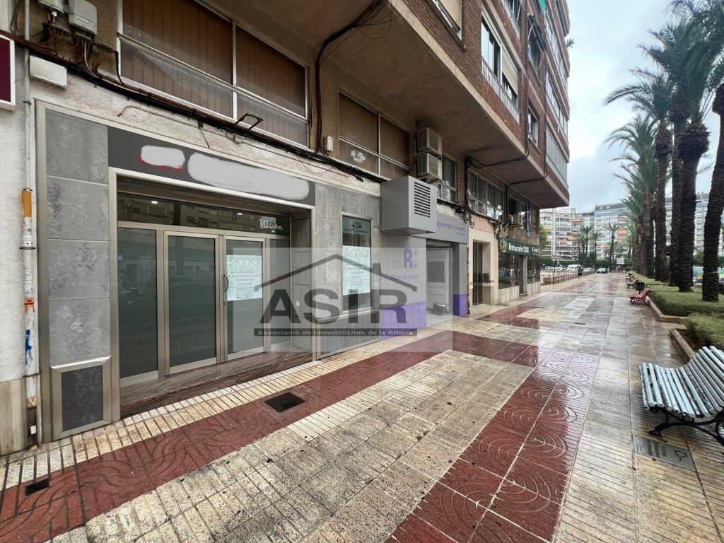 Vista exterior de Local de lloguer en Alzira