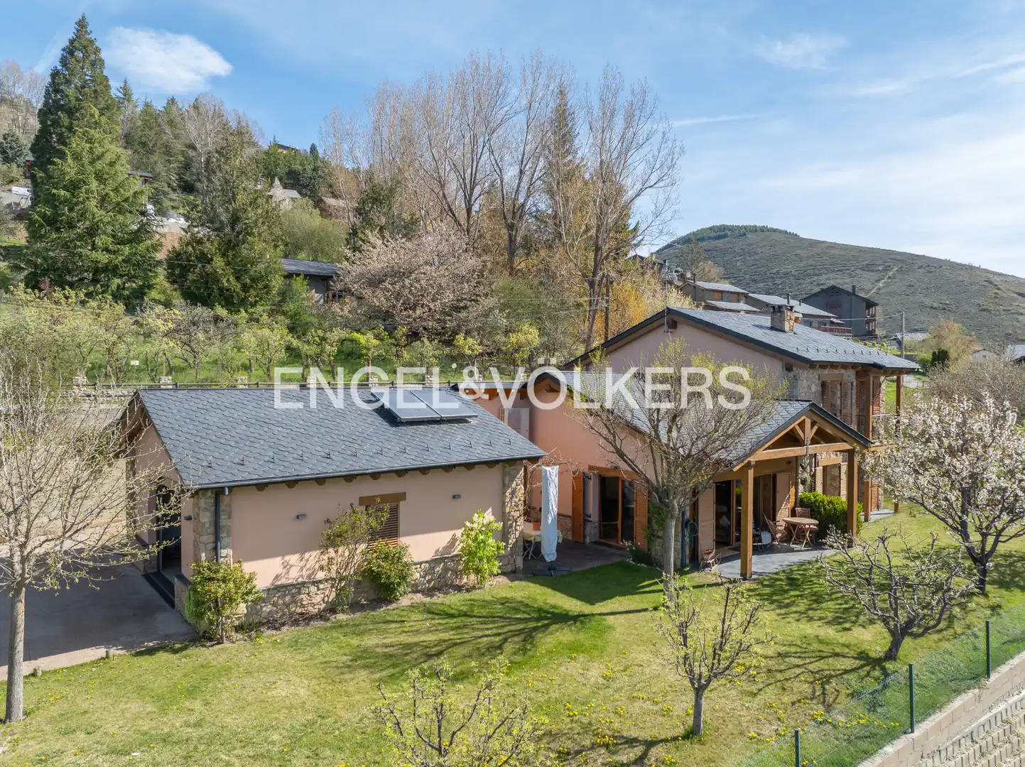 Casa amb terrassa en venda a Carrer Dels Vignals 33, imagen 4