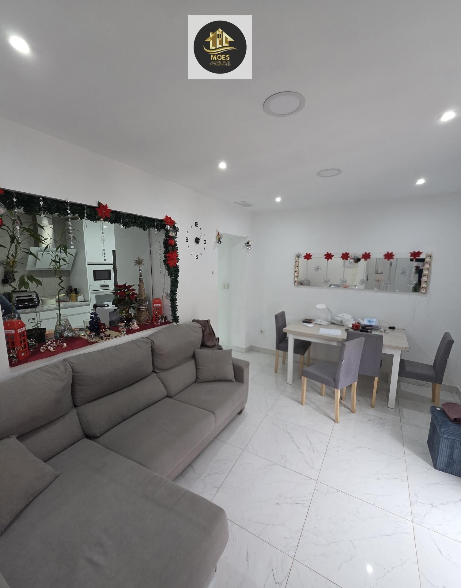 Living room of Flat for sale in  Jaén Capital  with Air Conditioner, Furnished and Balcony