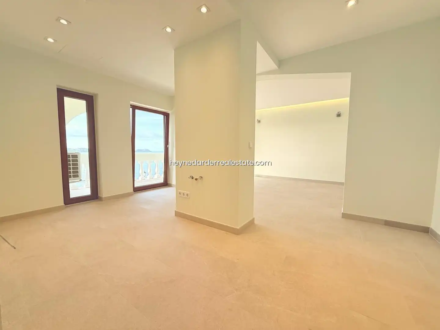 Living room of Flat for sale in Calvià  with Air Conditioner, Heating and Terrace