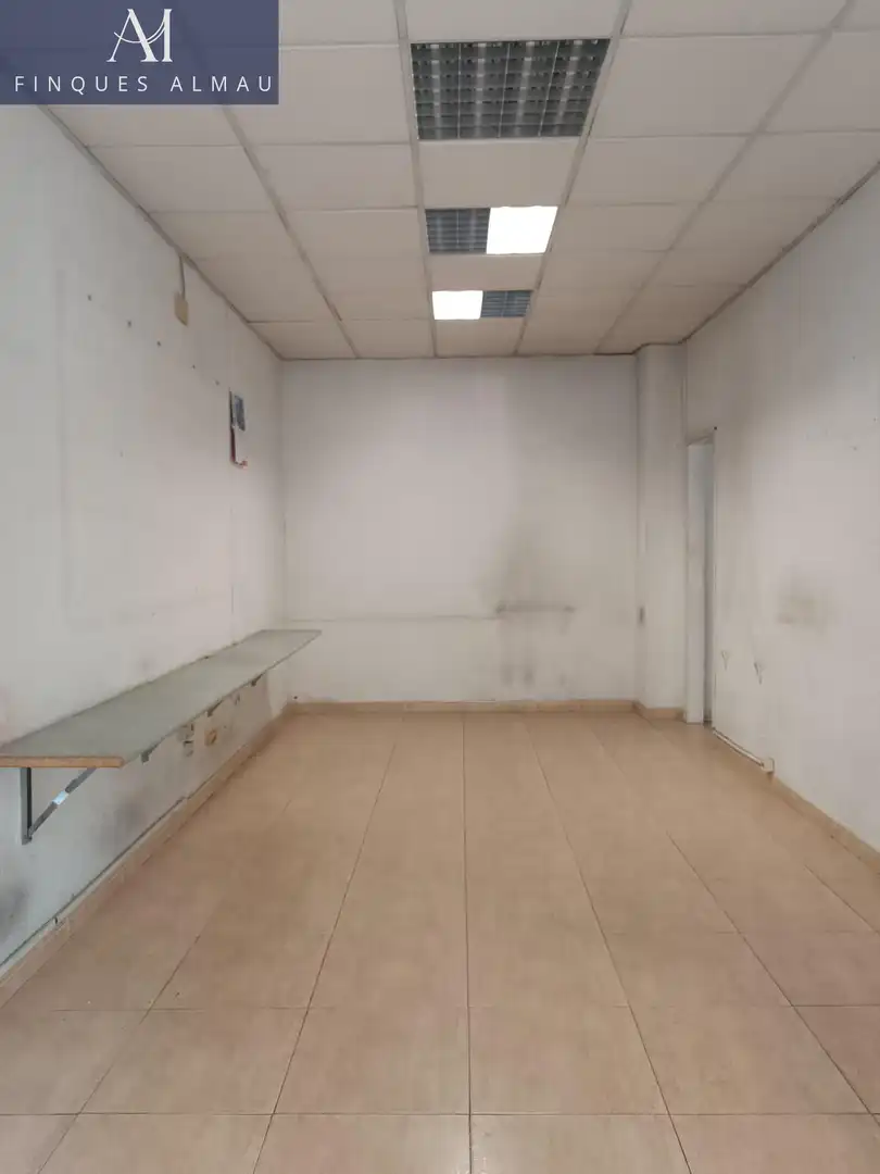 Local en venta en Granollers con Aire acondicionado
