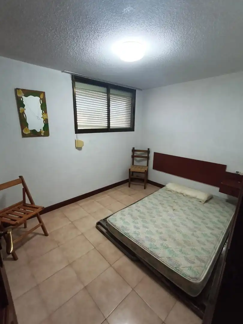 Dormitori de Casa o xalet en venda en Miengo amb Calefacció, Terrassa i Moblat