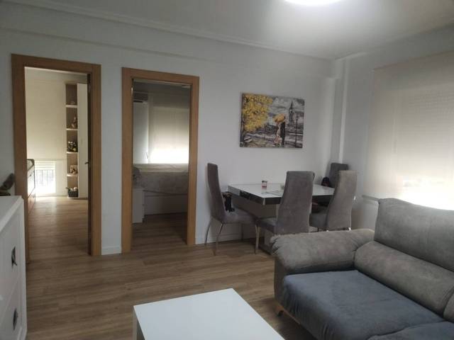 Piso en Venta en Calle Montserrat Guilabert Valero en Carrús Oeste