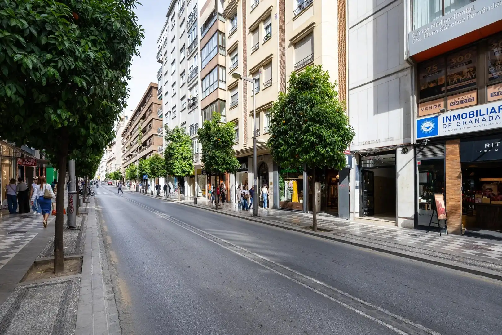 Außenansicht von Wohnung zum Verkauf in Granada