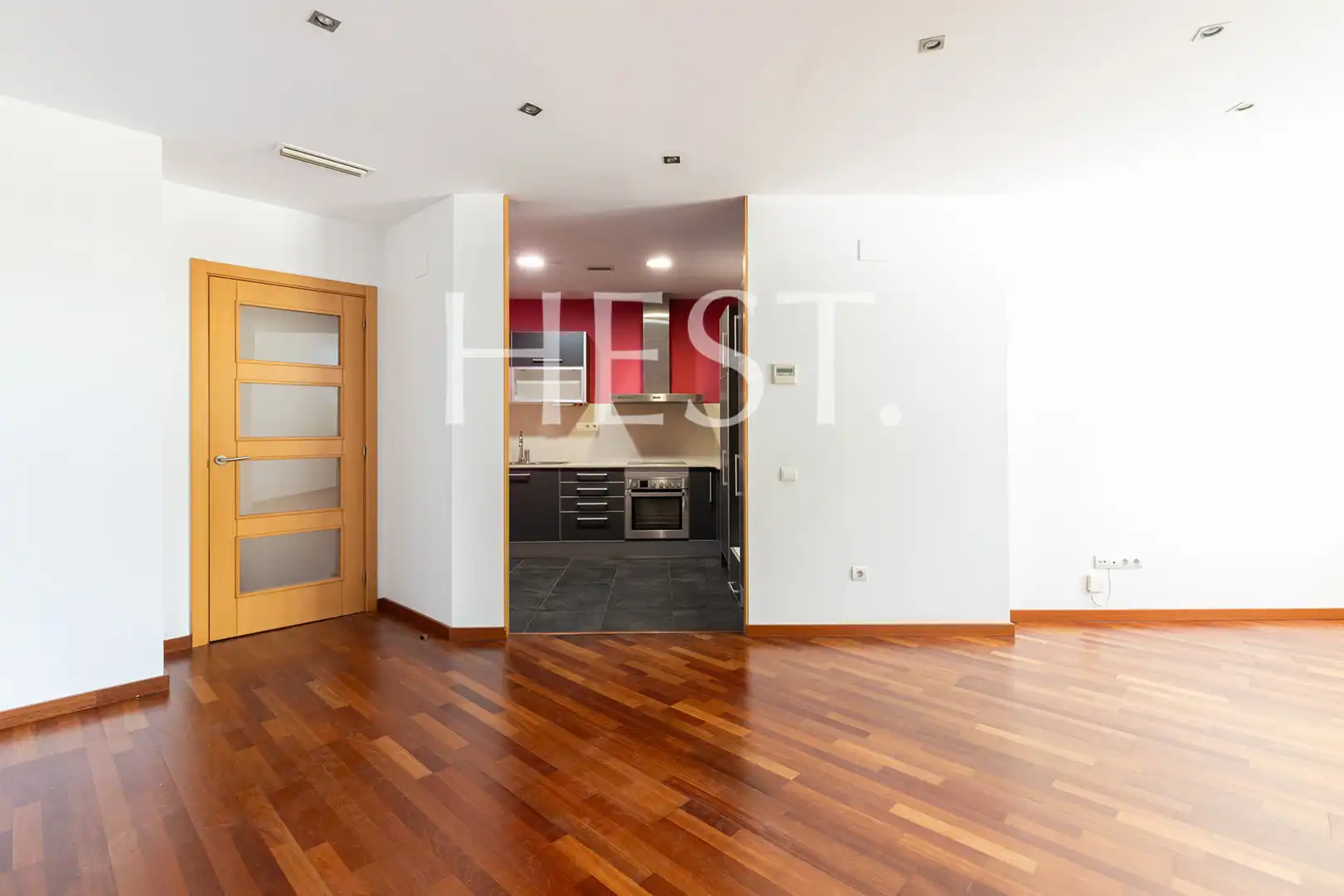 Cuina de Pis en venda en Barcelona amb Aire condicionat, Calefacció i Parquet