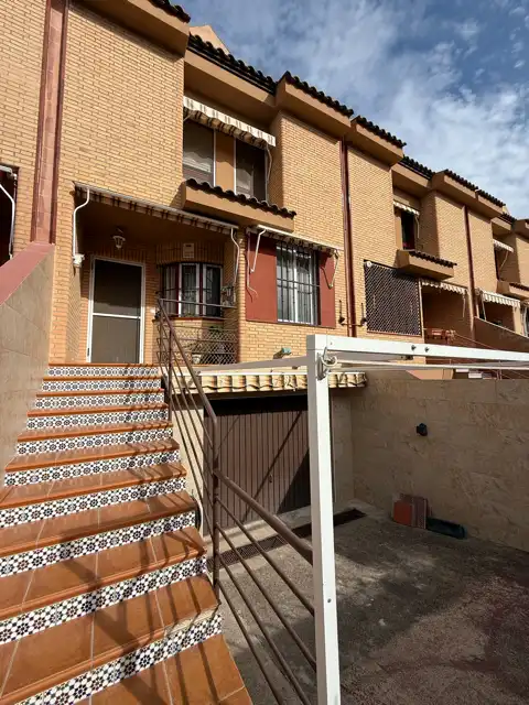 Adosado con piscina en venta en Carrer la Maigmona, imagen 18