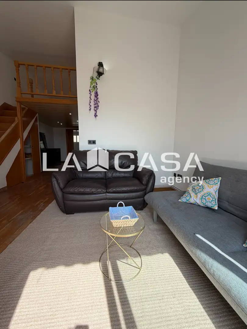 Wohnzimmer von Dachboden zum Verkauf in Badalona mit Heizung und Terrasse