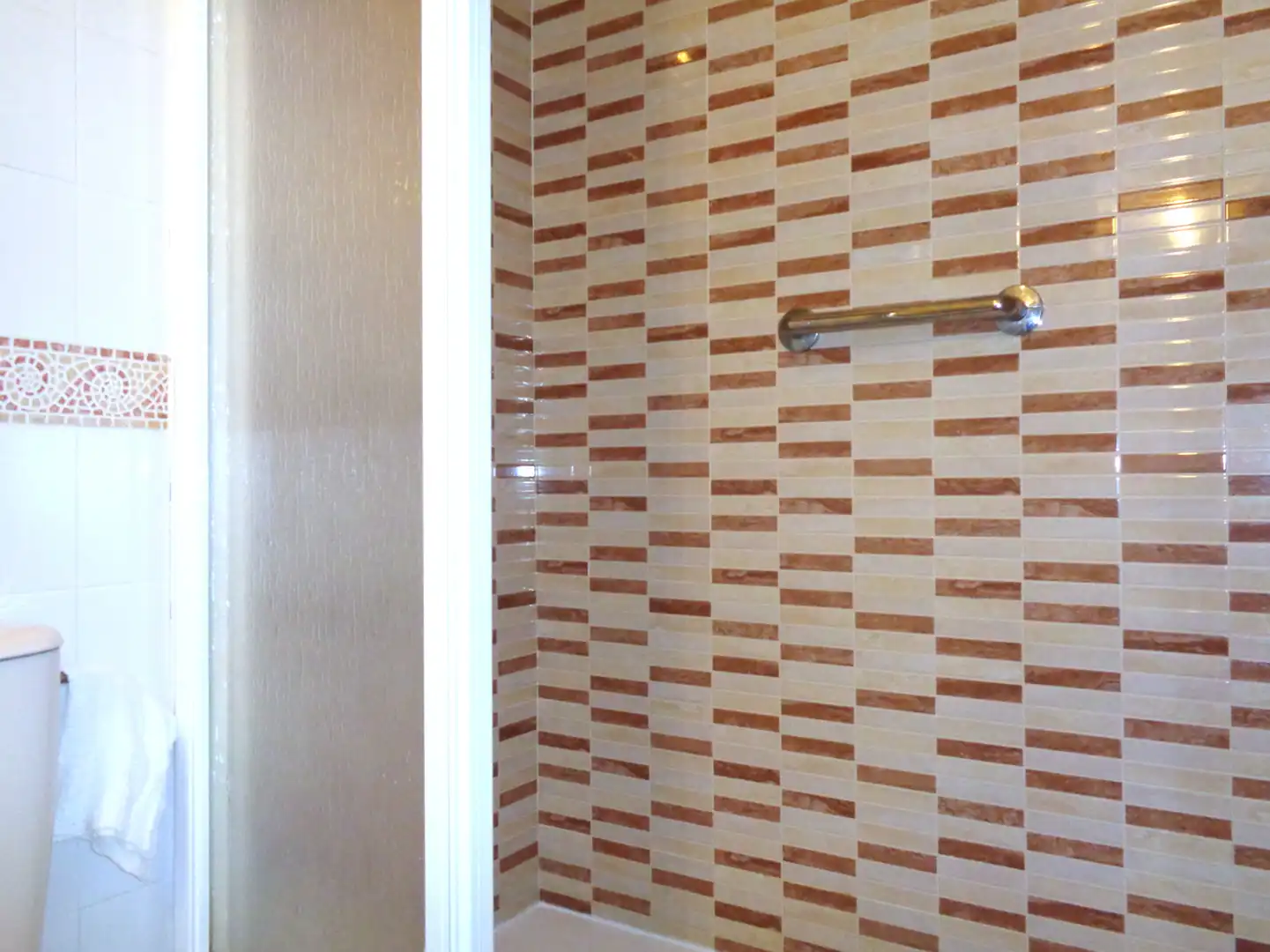 Baño de Apartamento en venta en Islantilla con Aire acondicionado, Calefacción y Jardín privado