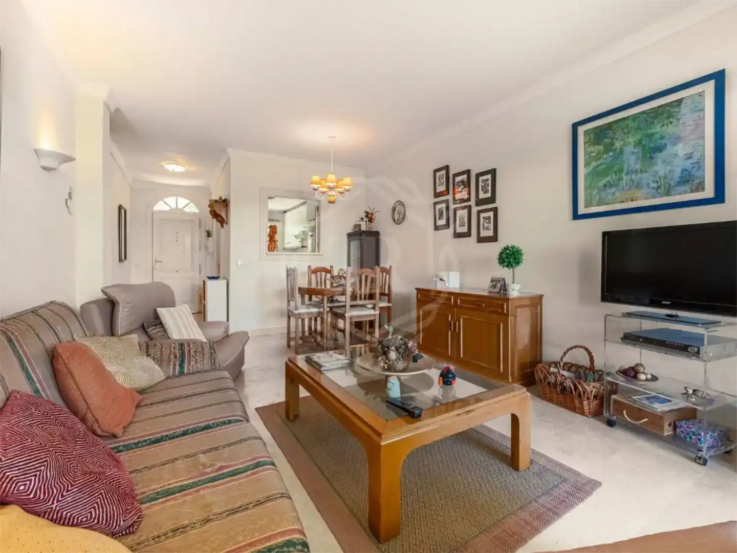 Sala de estar de Apartamento en venta en Marbella con Aire acondicionado y Piscina