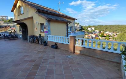 Terrassa de Casa o xalet en venda en Rubí