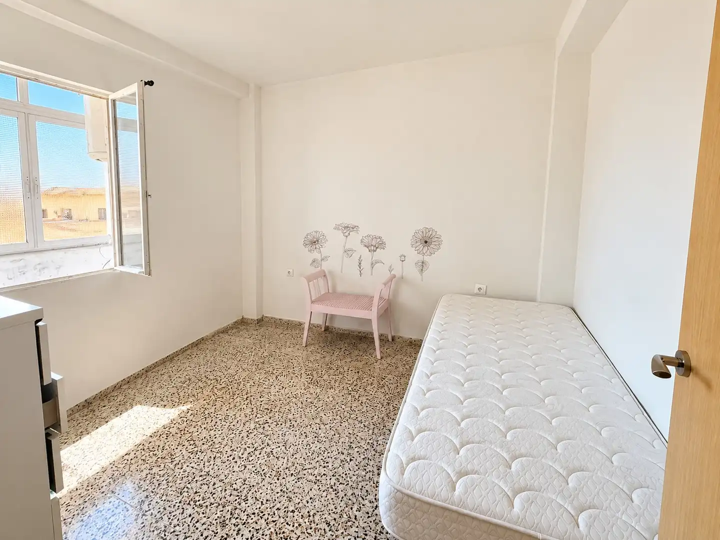 Wohnung zum Verkauf in Calle Pintores Hermanos Clavero 4, imagen 6
