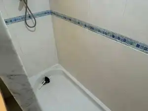 Badezimmer von Wohnung zur Miete in Torredembarra mit Klimaanlage, Heizung und Privatgarten
